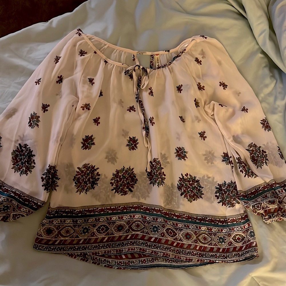 White/cream floral mesh blouse